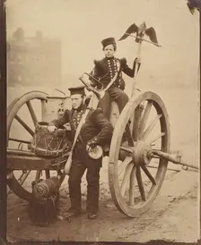 Trumpeter Gritten and Trumpeter Lang at Woolwich, 1856. Creator: Cundall & Howlett