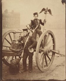 Trumpeter Gritten and Trumpeter Lang at Woolwich, 1856. Creator: Cundall & Howlett