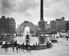 Trafalgar Square, City of Westminster, London. Creator: George Davison Reid