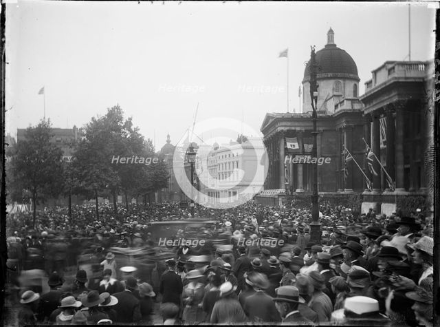 Trafalgar Square, St James, Westminster, City of Westminster, London, 1919. Creator: Katherine Jean Macfee.