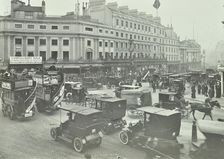 Traffic at Oxford Circus, London, 1910