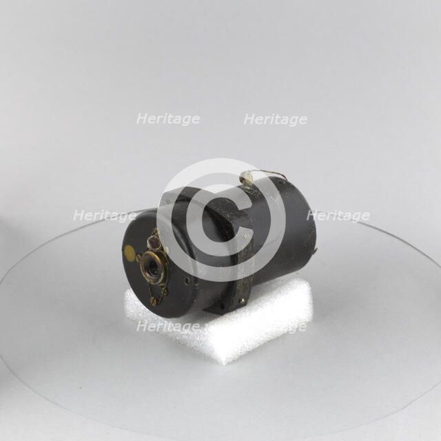 Transmitter, Dual Oil Pressure,B-9, B-9A. Creators: Bendix Aviation, Pioneer Instrument Company.