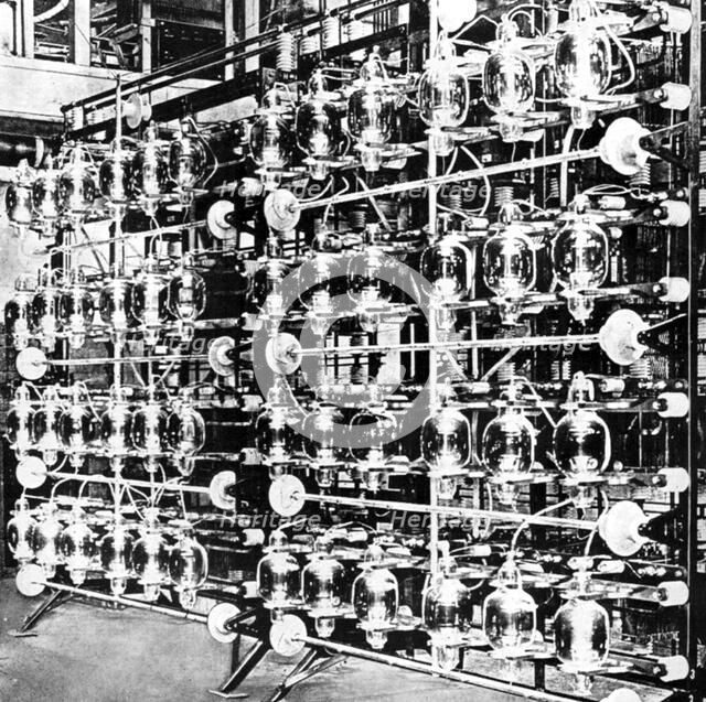 Transmitting valves at Marconi Station in Carnarvon, Gwynedd, 1926. Artist: Unknown