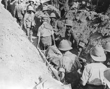 Transportation of the injured, Allied operations in the Dardanelles, Turkey, 1915-1916