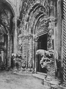 Trau - Vestibule of the Cathedral 1913