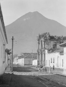 Travel views of Cuba and Guatemala, between 1899 and 1926. Creator: Arnold Genthe