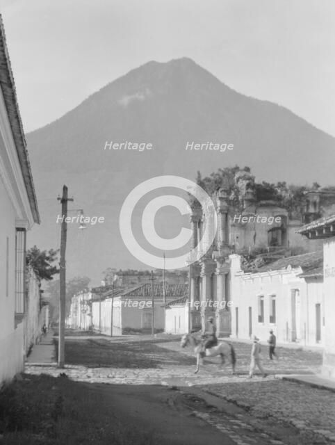 Travel views of Cuba and Guatemala, between 1899 and 1926. Creator: Arnold Genthe.