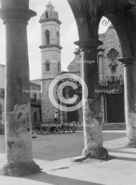 Travel views of Cuba and Guatemala, between 1899 and 1926. Creator: Arnold Genthe.