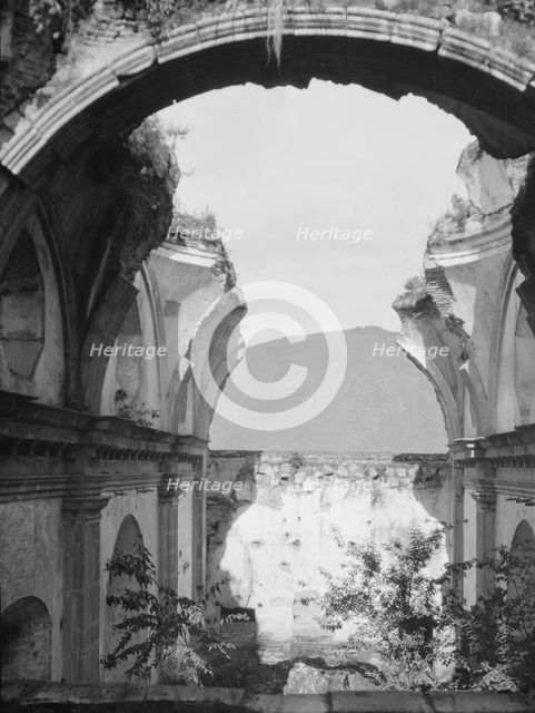 Travel views of Cuba and Guatemala, between 1899 and 1926. Creator: Arnold Genthe.