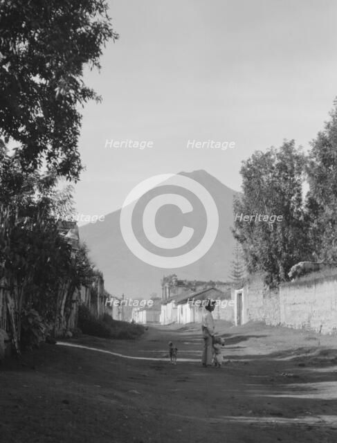 Travel views of Cuba and Guatemala, between 1899 and 1926. Creator: Arnold Genthe.