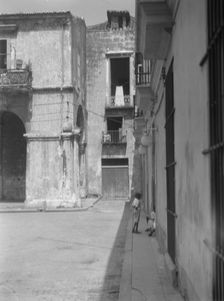 Travel views of Cuba and Guatemala, between 1899 and 1926. Creator: Arnold Genthe