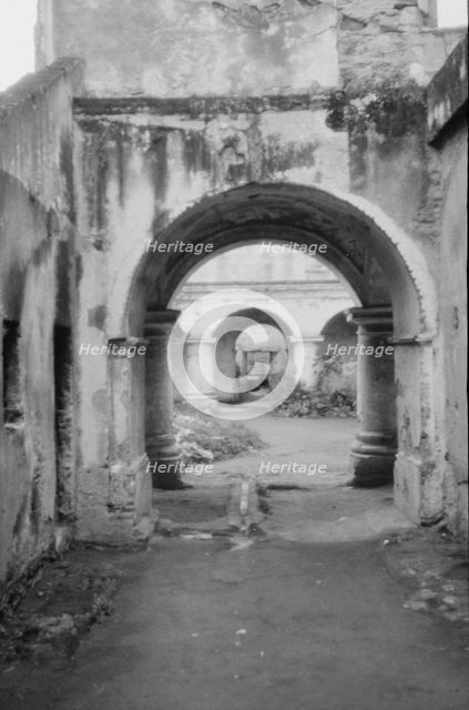 Travel views of Cuba and Guatemala, between 1899 and 1926. Creator: Arnold Genthe.