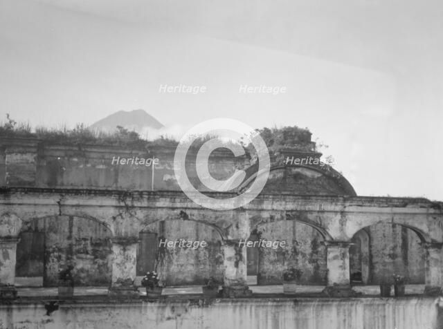 Travel views of Cuba and Guatemala, between 1899 and 1926. Creator: Arnold Genthe.
