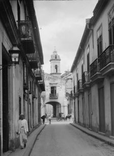 Travel views of Cuba and Guatemala, between 1899 and 1926. Creator: Arnold Genthe