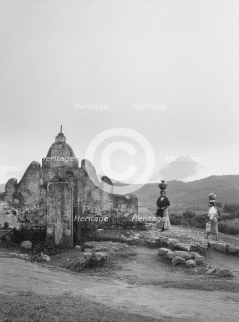 Travel views of Cuba and Guatemala, between 1899 and 1926. Creator: Arnold Genthe.