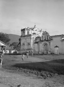 Travel views of Cuba and Guatemala, between 1899 and 1926. Creator: Arnold Genthe
