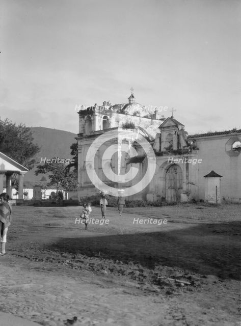 Travel views of Cuba and Guatemala, between 1899 and 1926. Creator: Arnold Genthe.