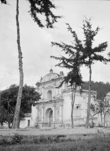 Travel views of Cuba and Guatemala, between 1899 and 1926. Creator: Arnold Genthe