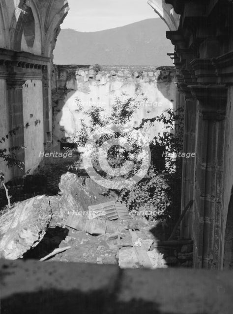 Travel views of Cuba and Guatemala, between 1899 and 1926. Creator: Arnold Genthe.
