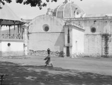 Travel views of Cuba and Guatemala, between 1899 and 1926. Creator: Arnold Genthe