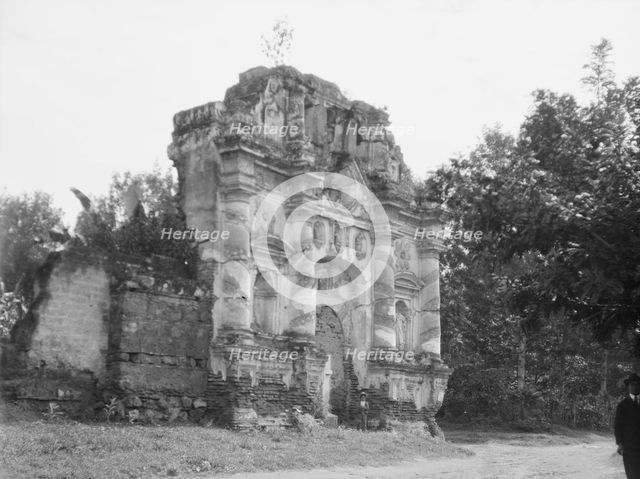 Travel views of Cuba and Guatemala, between 1899 and 1926. Creator: Arnold Genthe.