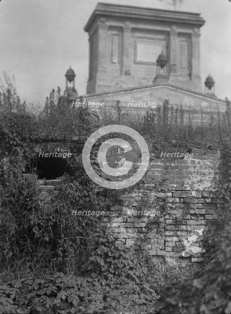 Travel views of Cuba and Guatemala, between 1899 and 1926. Creator: Arnold Genthe.