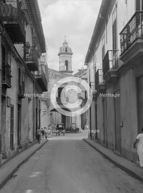 Travel views of Cuba and Guatemala, between 1899 and 1926. Creator: Arnold Genthe.