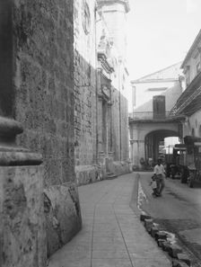 Travel views of Cuba and Guatemala, between 1899 and 1926. Creator: Arnold Genthe