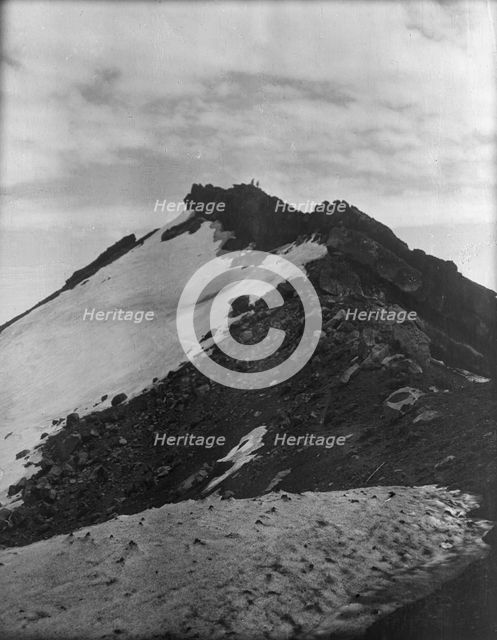 Travel views of Japan and Korea, 1908. Creator: Arnold Genthe.