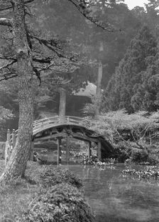 Travel views of Japan and Korea, 1908. Creator: Arnold Genthe