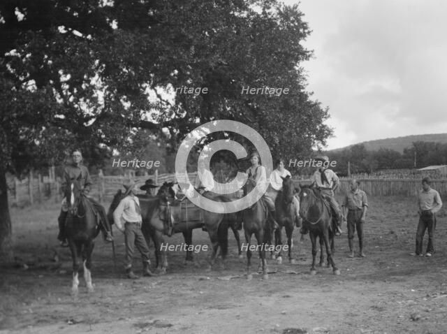 Travel views of the American Southwest, between 1899 and 1928. Creator: Arnold Genthe.