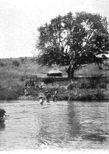 'Traversee d'une riviere abyssine (le Motjo) par une caravane; Le Nord-Est Africain 1914. Creator: Charles Chusseau-Flaviens