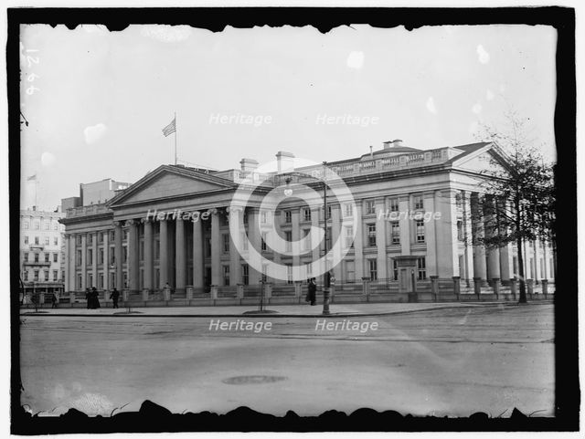 Treasury Building, between 1909 and 1914. Creator: Harris & Ewing.