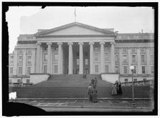 Treasury Building, between 1910 and 1917. Creator: Harris & Ewing