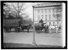 Treasury Department wagon, between 1910 and 1917. Creator: Harris & Ewing