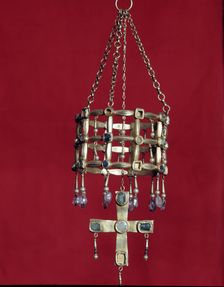 Treasury of Guarrazar (Toledo), votive crown found in 1853
