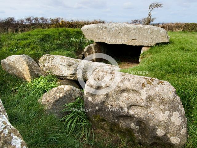 Tregiffian Burial Chamber, St Buryan, Cornwall, 2007. Artist: Historic England Staff Photographer.