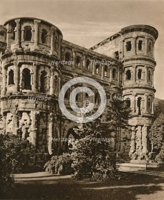 'Trier. Porta Nigra', 1931. Artist: Kurt Hielscher.