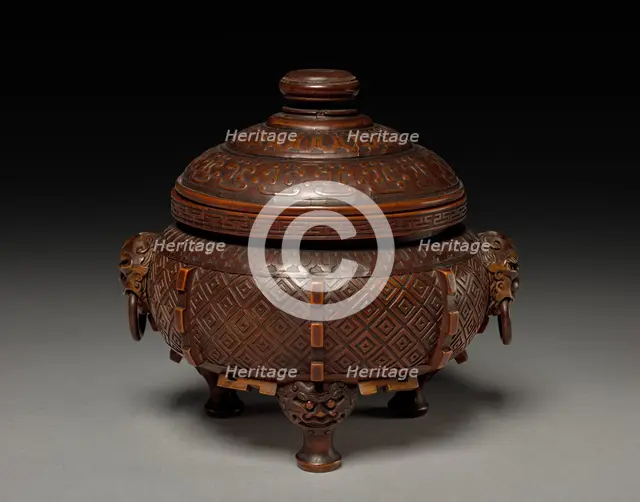Tripod with Cover, late 1700s. Creator: Unknown.