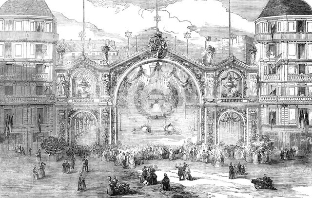 Triumphal Arch at the Victoria-Avenue, Place de l'Hotel de Ville - from a photograph by Richebourg,  Creator: Unknown.