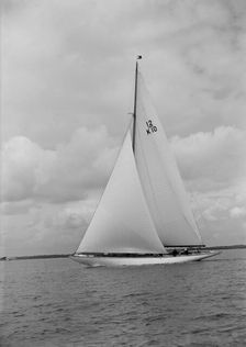 Trivia a 12 Metre class yacht sails close-hauled, 1939. Creator: Kirk & Sons of Cowes