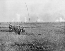 Troops attacking enemy trenches, Chemin des Dames, France, First World War, 5 May 1917