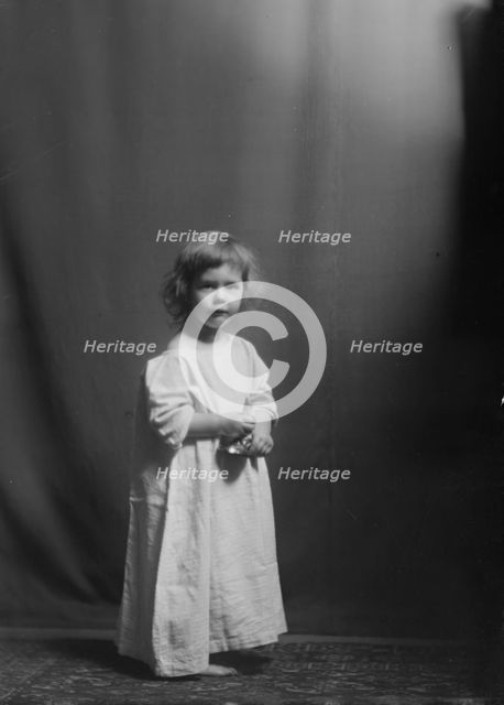 Trowbridge, C.C., Mrs., child of, portrait photograph, 1908 Mar. 4. Creator: Arnold Genthe.