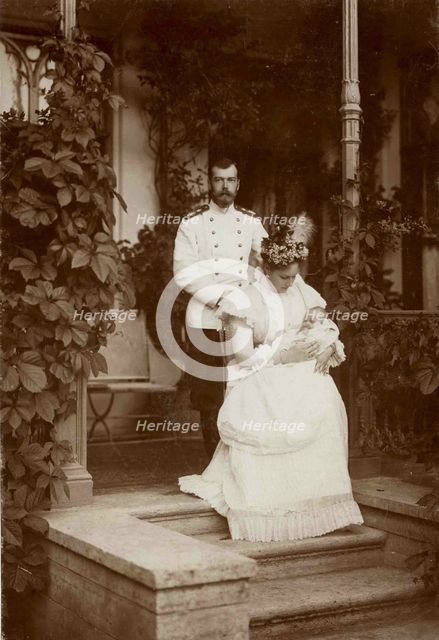 Tsar Nicholas II and Empress Alexandra Fyodorovna with their second daughter, Grand Duchess Tatyana,