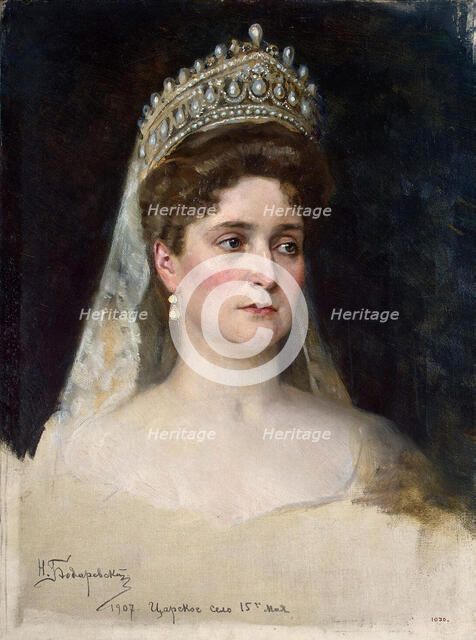 Tsarina Alexandra Fyodorovna, 1907.  Artist: Nikolai Bodarevsky