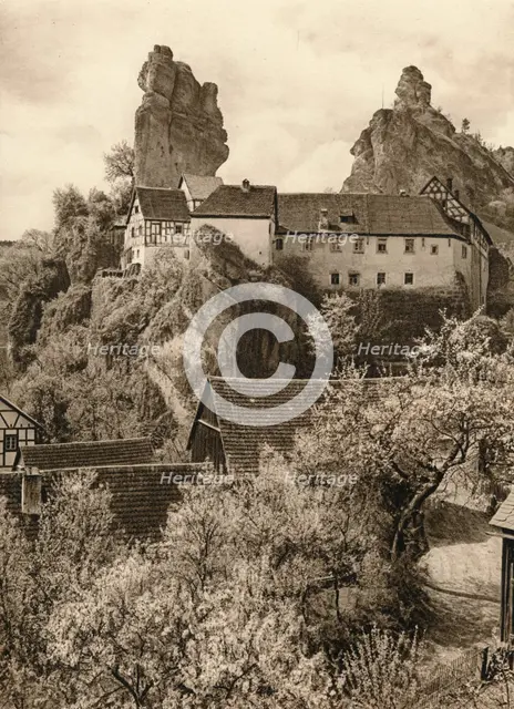 'Tuchersfeld (Frankische Schweiz). Judehof', 1931. Artist: Kurt Hielscher.