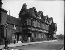 Tudor House, Bugle Street, Southampton, 1906. Creator: London Midland and Scottish Railway