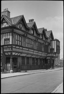 Tudor House Museum, Bugle Street, City of Southampton, 1930s - 1940s. Creator: HE Tuppen