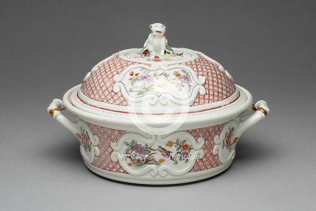 Tureen, Vienna, c. 1725. Creator: Du Paquier Porcelain Manufactory.