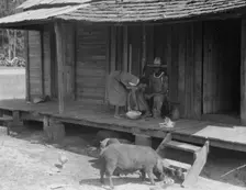 Turpentine worker's home, Georgia, 1937. Creator: Dorothea Lange